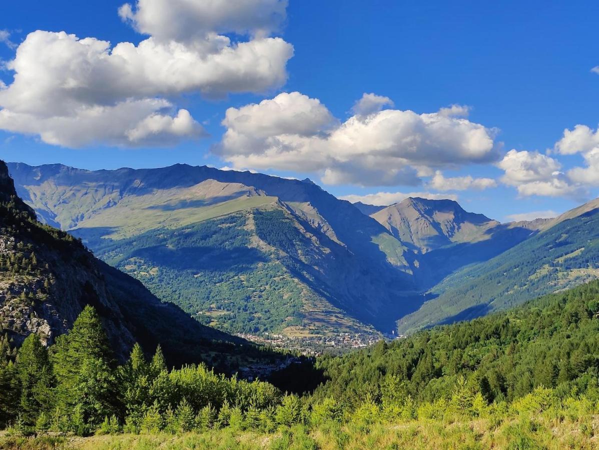 Sara'S Leilighet Bardonecchia Eksteriør bilde